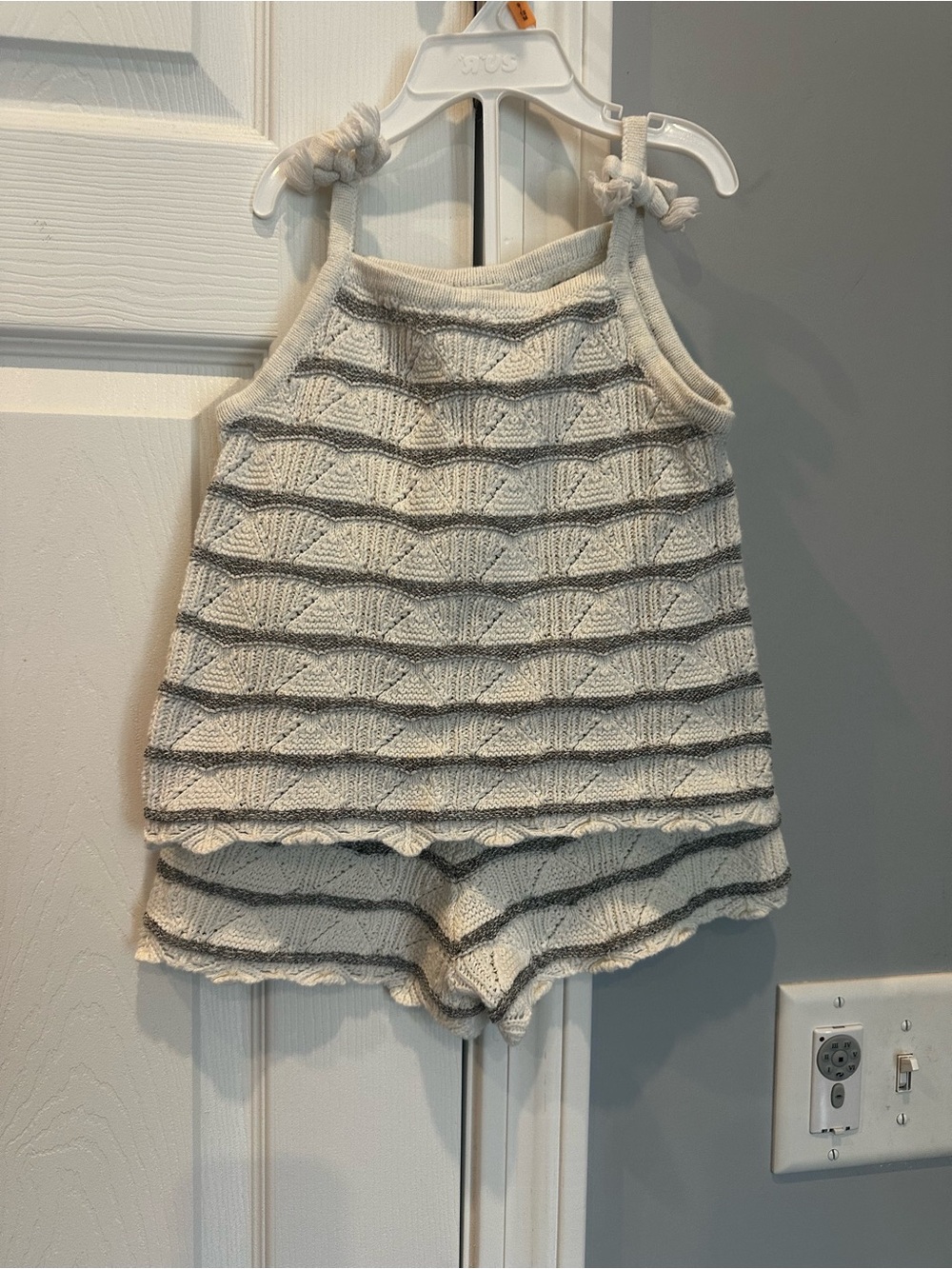 Sincerly Jules Cream and Gray Knit Kids Matching Set